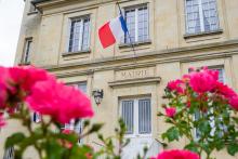 Mairie drapeau français